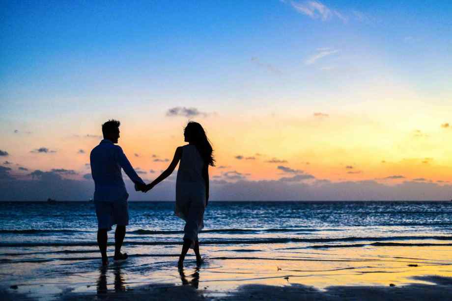Homme Poisson et femme Scorpion : pourquoi cette attirance est si magnétique ?-Adoperp Voyance