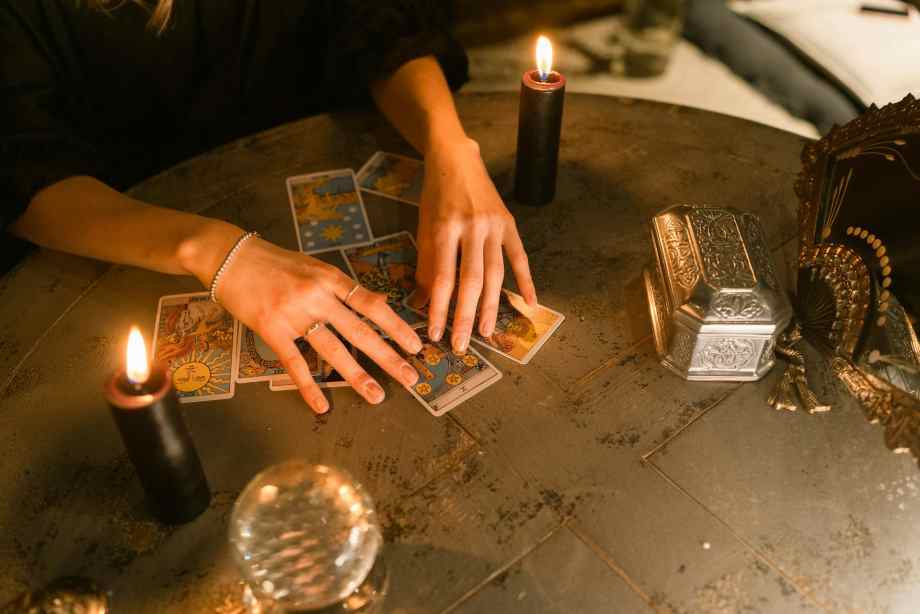 Vie relationnelle et questions personnelles autour de cette carte-Adoperp Voyance Vie relationnelle et questions personnelles autour de cette carte-Adoperp Voyance